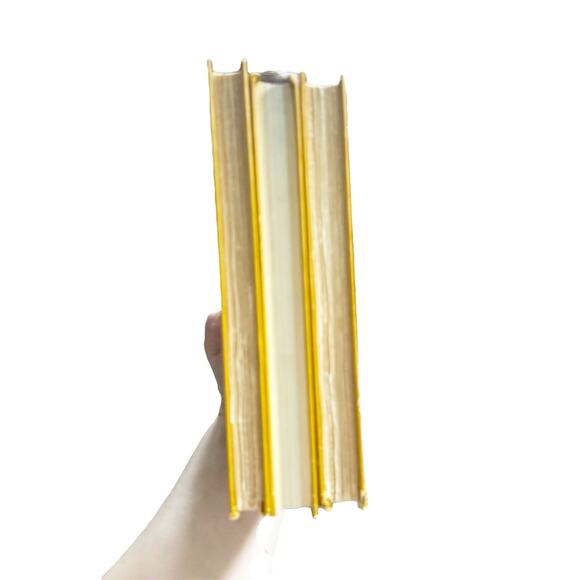 Lot 3 Vintage Classic Books Decor Shelfie Coffee Table Decorating VTG Styling - Picture 2 of 13